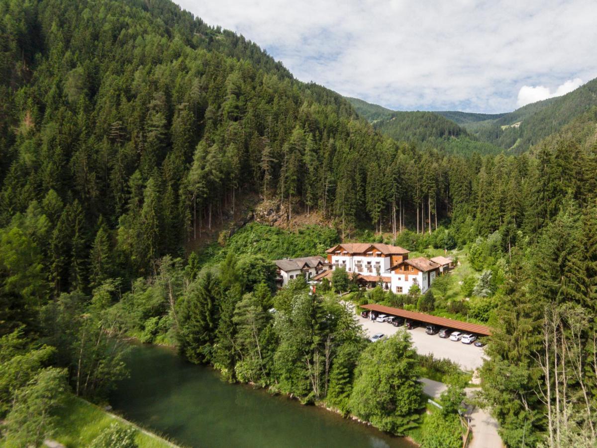 Hotel Bad Schoergau Sarentino Экстерьер фото